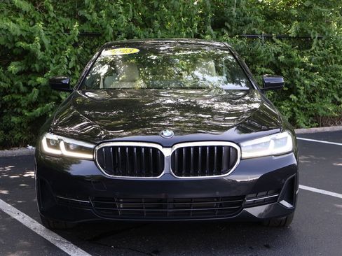 Used 2023 BMW 530i w/ Premium Package RWD image 2