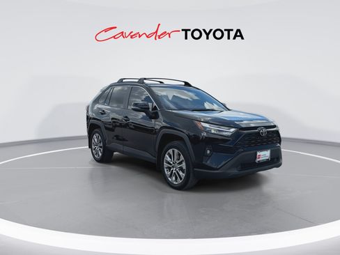 Certified 2022 Toyota RAV4 XLE Premium FWD image 2