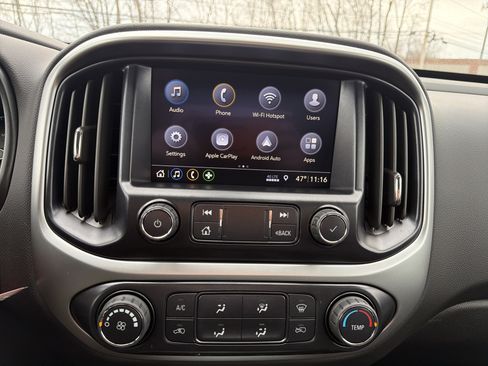 Used 2020 Chevrolet Colorado LT image 16