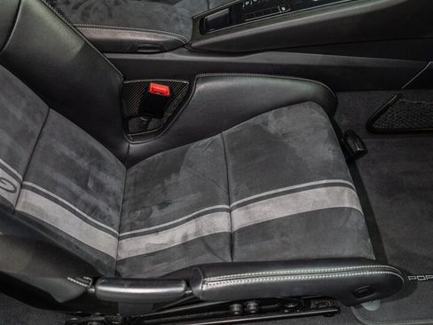 Used 2018 Porsche 911 GT3 RWD image 52