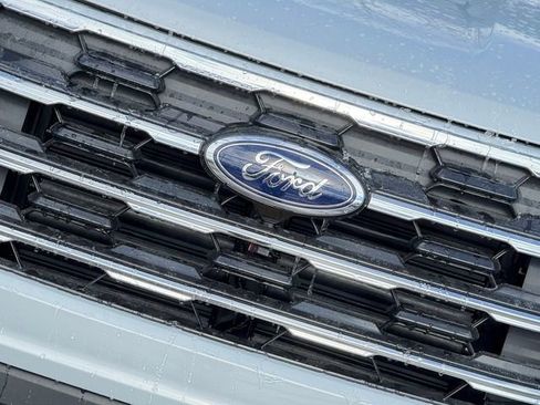 New 2026 Ford Explorer Active w/ Active Comfort Package image 3