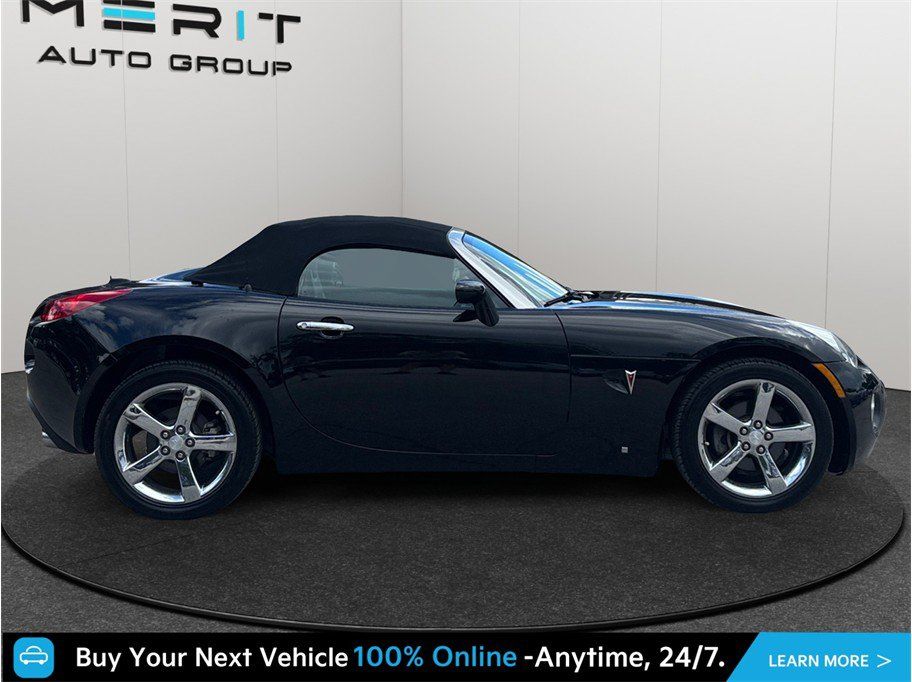 Used 2007 Pontiac Solstice GXP w/ Premium Package RWD image 10