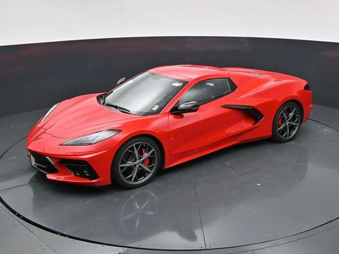 Used 2021 Chevrolet Corvette Stingray Premium Conv w/ Battery Protection Package RWD image 32
