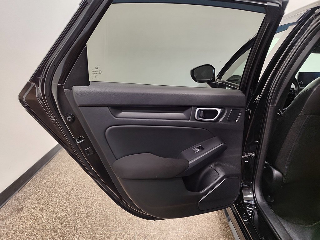 Used 2023 Honda Civic Sport image 18