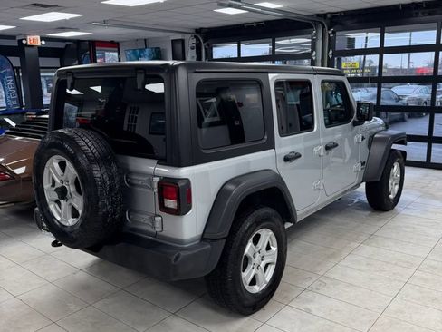 Used 2022 Jeep Wrangler Unlimited Sport AWD/4WD image 4