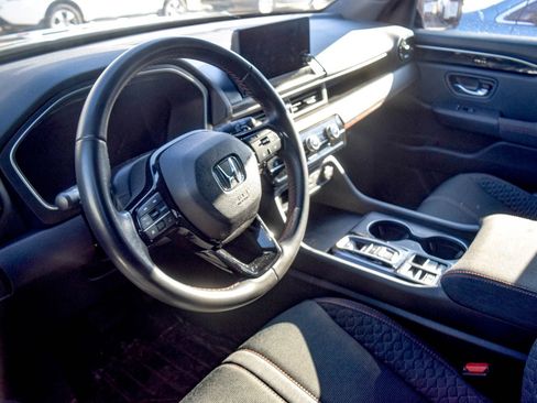 Used 2023 Honda Pilot Sport image 22