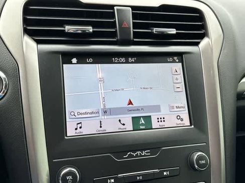 Used 2019 Ford Fusion SE FWD image 19