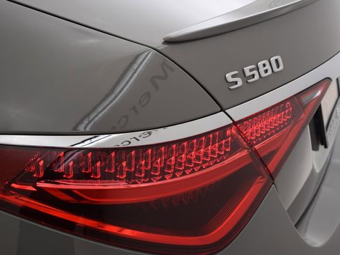 Certified 2023 Mercedes-Benz S 580 4MATIC Sedan image 13