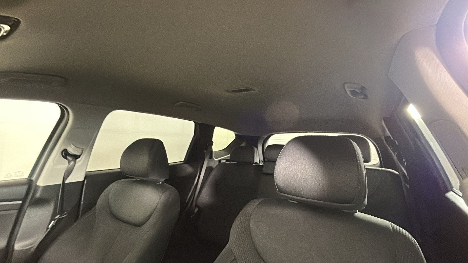 Certified 2023 Hyundai Santa Fe SE FWD image 17