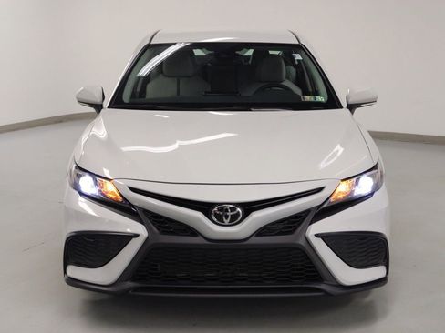 Used 2024 Toyota Camry SE w/ Cold Weather Package image 3