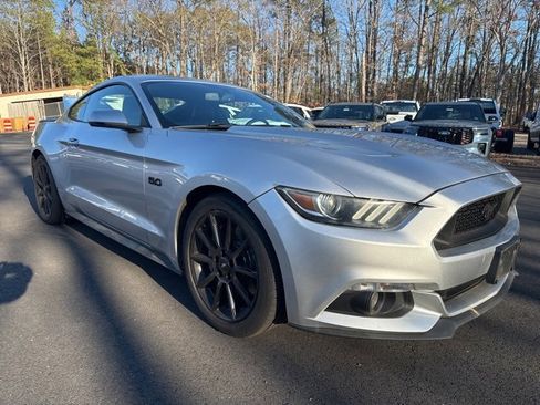 Used 2016 Ford Mustang GT Premium w/ Equipment Group 401A image 7