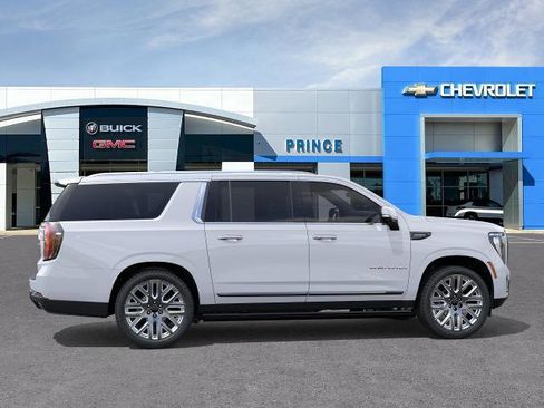 New 2026 GMC Yukon XL Denali Ultimate AWD/4WD image 5