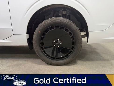 Certified 2025 Ford Maverick Lobo AWD/4WD image 8