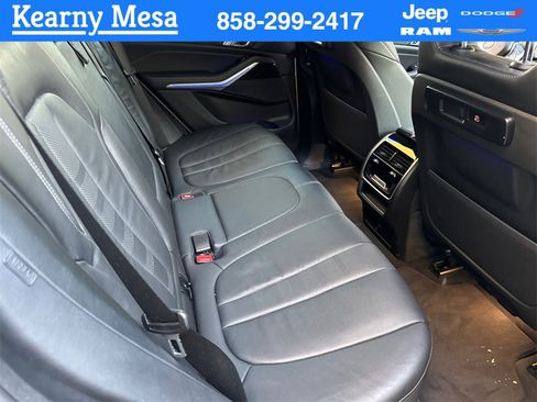 Used 2020 BMW X5 sDrive40i w/ Convenience Package image 16