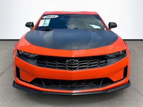 Used 2021 Chevrolet Camaro LT w/ 1LE Track Performance Package RWD image 2