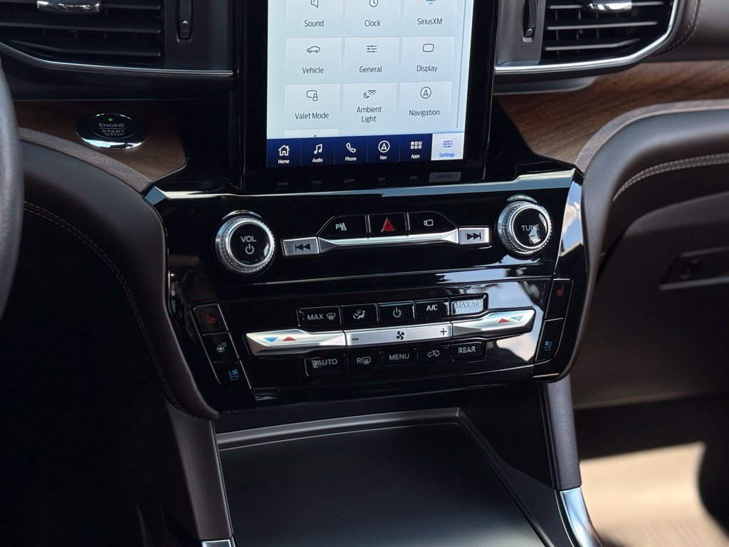Certified 2021 Ford Explorer King Ranch w/ Premium Technology Package AWD/4WD image 28