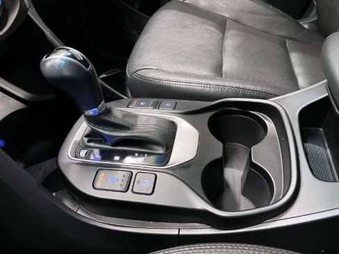 Used 2017 Hyundai Santa Fe Limited image 31