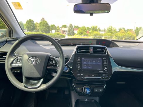 Used 2021 Toyota Prius LE w/ Carpet Mat Package (TMS) FWD image 20