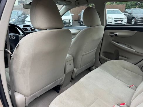 Used 2013 Toyota Corolla LE FWD image 15