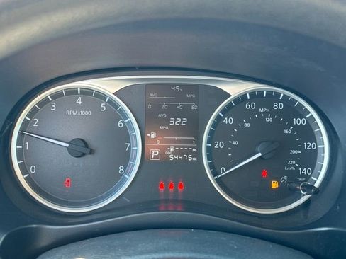 Used 2021 Nissan Kicks S image 15