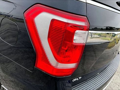 Used 2021 Ford Expedition XLT AWD/4WD image 29