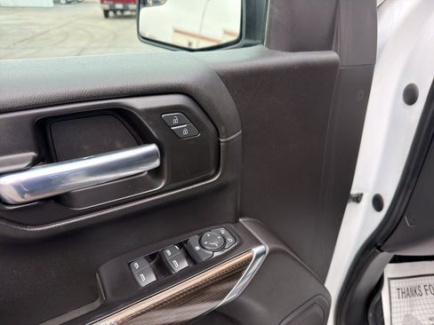 Used 2020 Chevrolet Silverado 1500 LT w/ All-Star Edition image 15