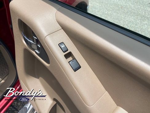 Used 2006 Nissan Frontier SE w/ (P01) Power Pkg RWD image 20