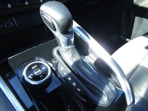 Used 2023 Chevrolet Colorado ZR2 w/ ZR2 Convenience Package III image 30