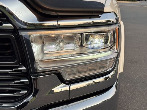 Used 2022 RAM 3500 Limited AWD/4WD image 11