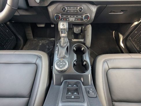 New 2026 Ford Bronco Outer Banks w/ Sasquatch Package AWD/4WD image 23