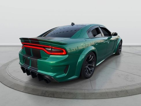 Used 2020 Dodge Charger SRT Hellcat w/ Carbon/Suede Interior Package image 5
