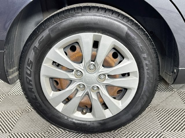 Used 2020 Kia Soul LX FWD image 29
