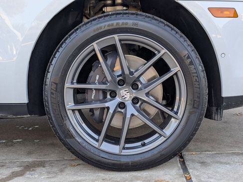 New 2026 Porsche Macan Turbo image 29