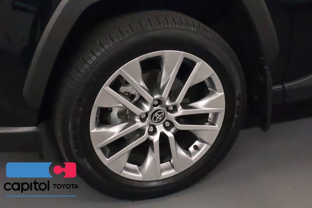 Certified 2024 Toyota RAV4 XLE Premium AWD/4WD image 8