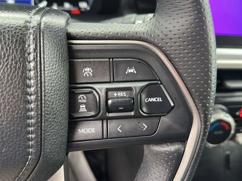 Used 2025 Toyota 4Runner TRD Off-Road Premium image 34