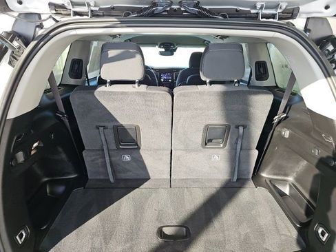 Certified 2023 Jeep Grand Cherokee L Laredo image 11