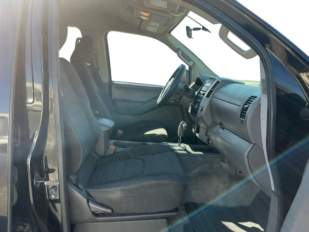 Used 2012 Nissan Frontier SV w/ Sport Appearance Pkg RWD image 22