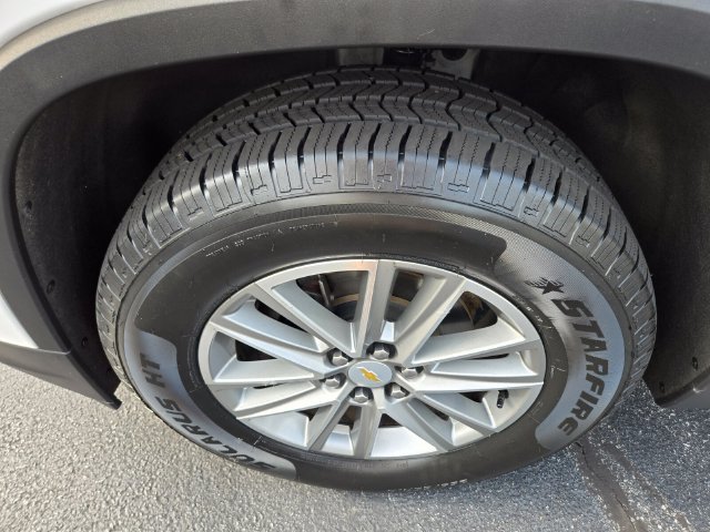 Used 2023 Chevrolet Traverse LT AWD/4WD image 25