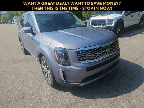 Used 2021 Kia Telluride S FWD image 3