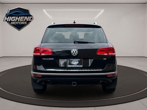 Used 2017 Volkswagen Touareg Wolfsburg Edition image 5