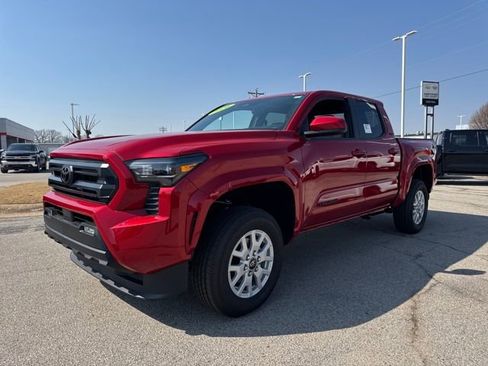 New 2026 Toyota Tacoma SR5 image 2