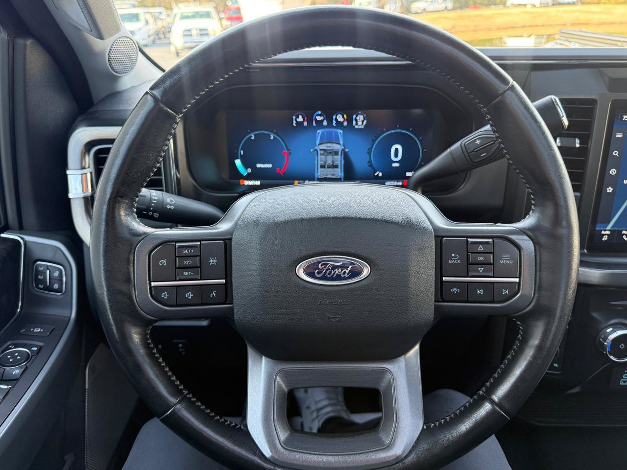 Used 2023 Ford F250 Lariat w/ Tremor Off-Road Package AWD/4WD image 24