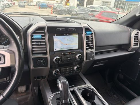 Used 2019 Ford F150 Platinum image 10