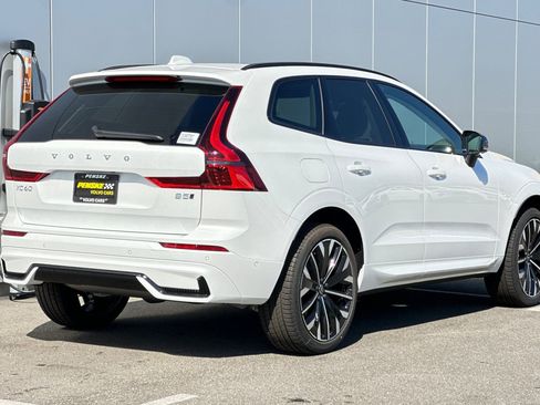 New 2026 Volvo XC60 B5 Ultra w/ Climate Package PRO AWD/4WD image 5