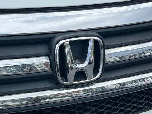 Used 2016 Honda Pilot EX-L image 11
