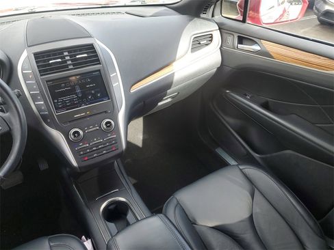 Used 2015 Lincoln MKC FWD w/ Equipment Group 101A Select image 17