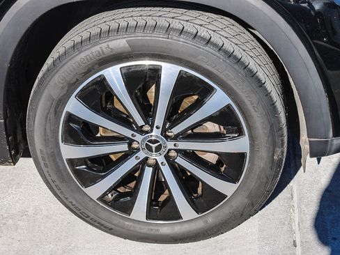 Used 2022 Mercedes-Benz GLB 250 image 11