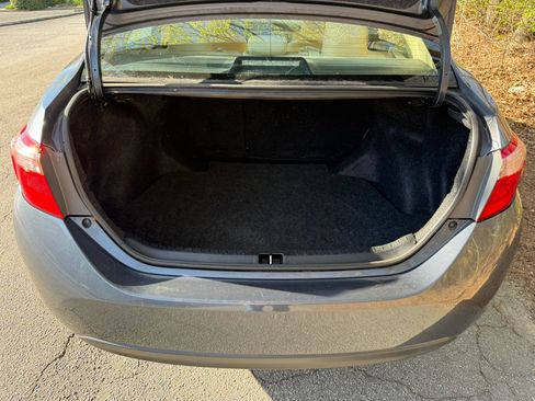 Used 2017 Toyota Corolla LE image 7