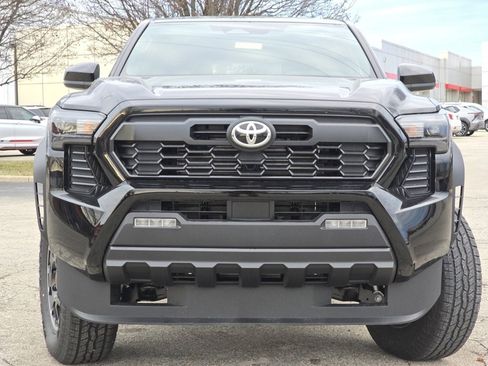 New 2025 Toyota Tacoma TRD Off-Road image 3