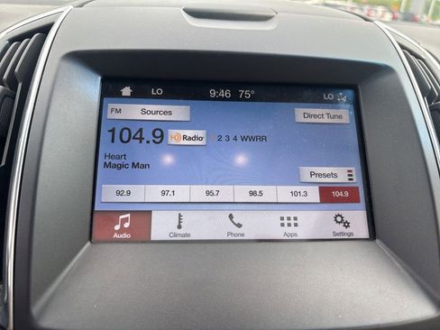 Used 2019 Ford Edge Titanium w/ Cold Weather Package AWD/4WD image 15